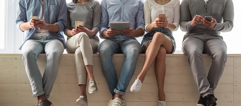 Password alternatives 7 Graphic Illustration of FIDO2 Integration in Windows 10, Google Play Services on Android, and Web Browsers like Safari, Chrome, Firefox